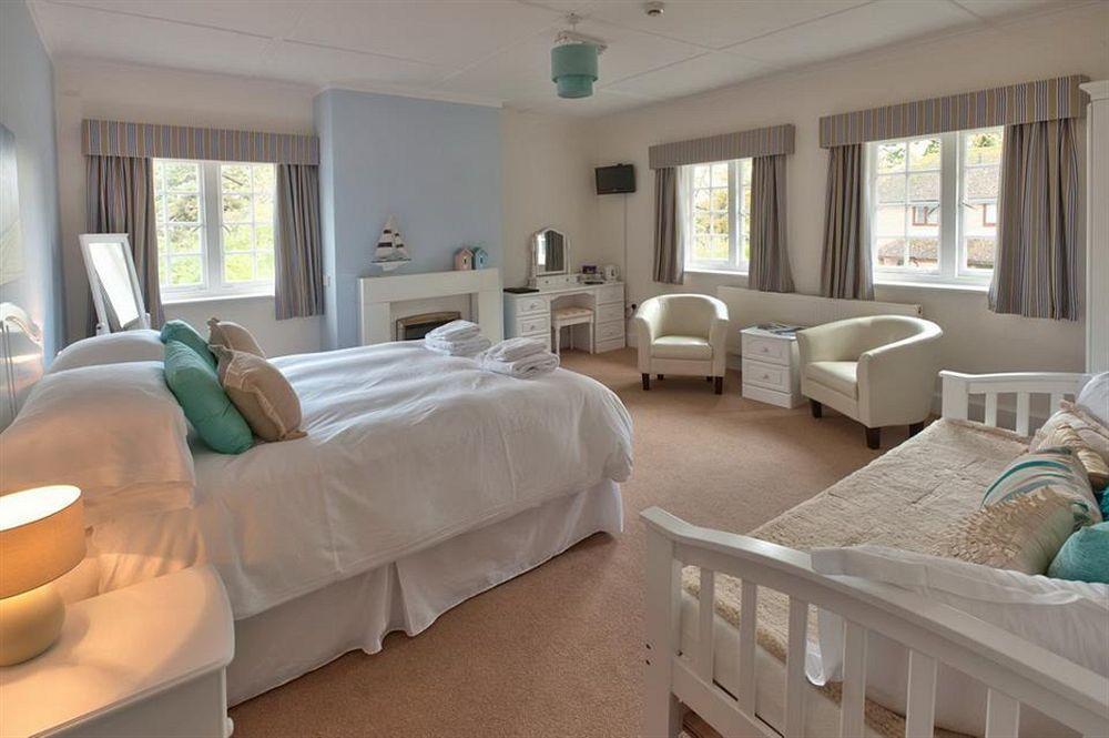 Bed and Breakfast The Fishbourne Fishbourne  Экстерьер фото